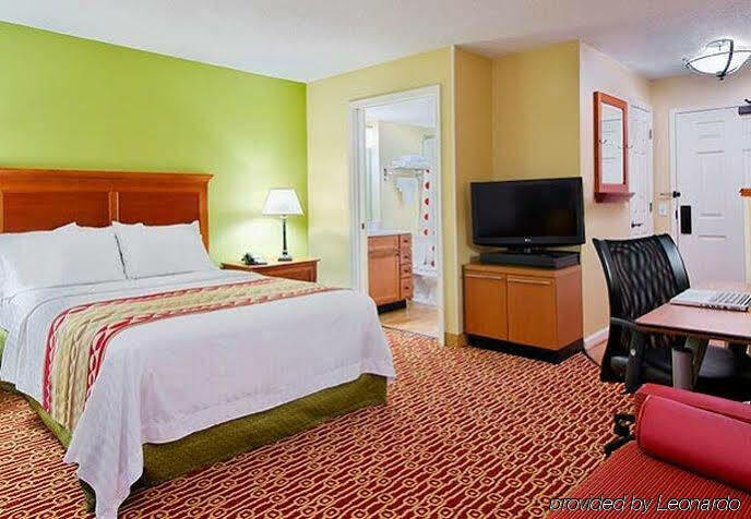 Towneplace Suites Knoxville Cedar Bluff Exterior foto